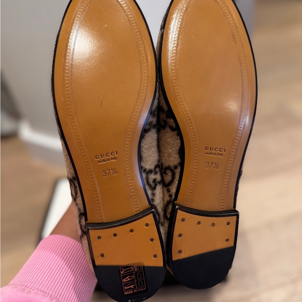 Gucci Beige and Black Patterned Loafers - Picture 5 of 5